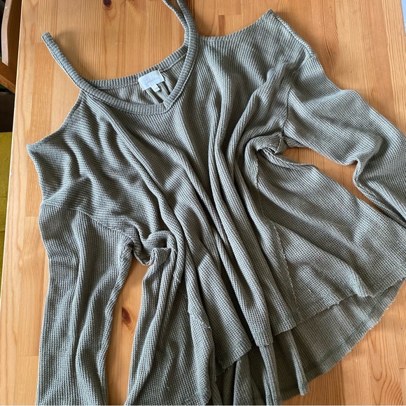 NWOT Anthropologie Millipa Open Shoulder Knit Top - Picture 5 of 6